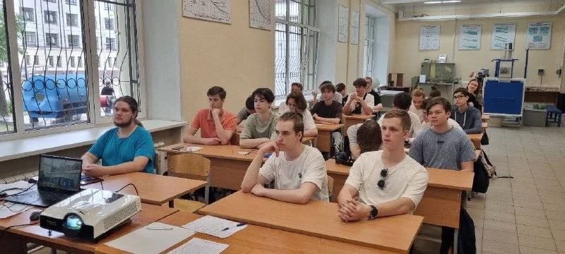 Фотография к публикации «Летняя смена предпрофессиональных каникул на кафедре ГГМ»
